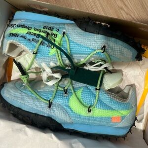 Nike waffle racer